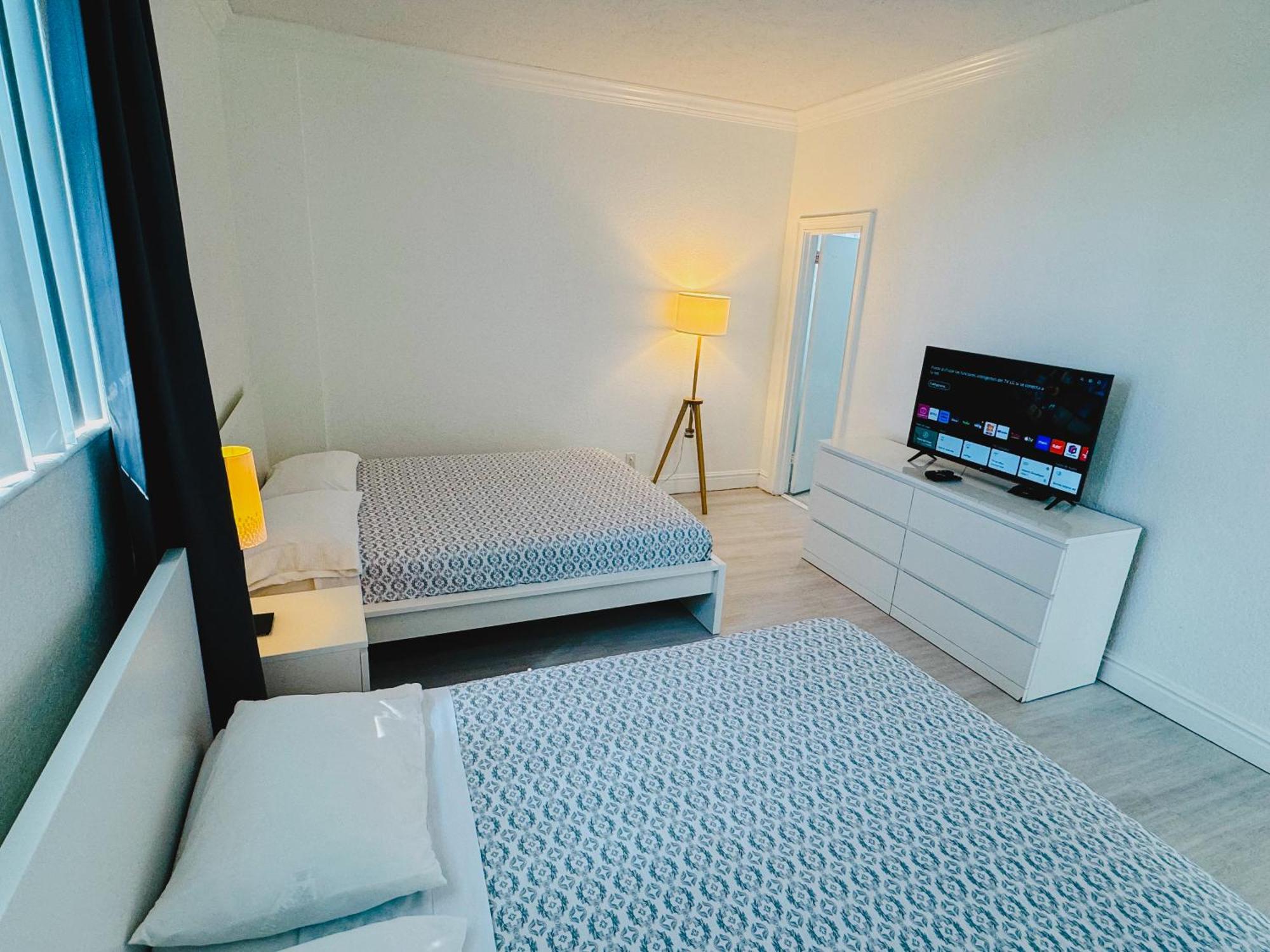 Miami Hollywood Great Two Bedroom Apartment With Channel View 006-22Bvic Экстерьер фото